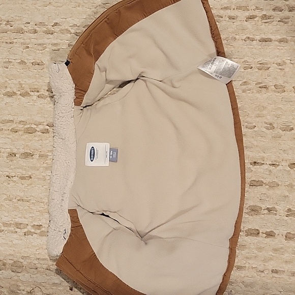 Old Navy toddler corduroy vest 12-18 months - Picture 2 of 4